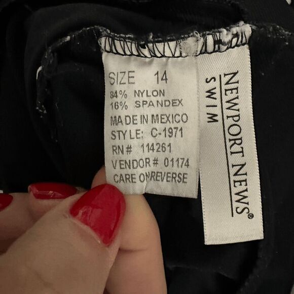 NEWPORT NEWS Black and White Polka Dot One Piece Bathingsuit‎ - Picture 9 of 9